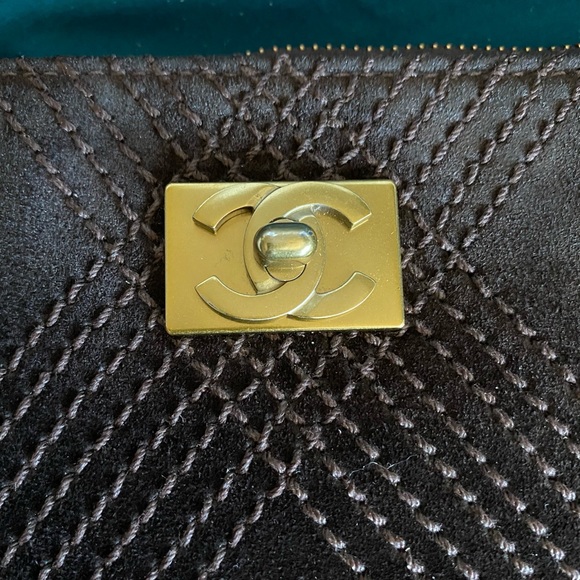 🔥🔥CHANEL BROWN SUEDE SHOULDER BAG - Picture 12 of 13